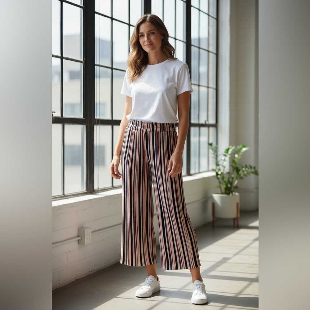 NWT Oscar S Women’s Multi Striped Palazzo Cropped Pants Pull On - Size Small